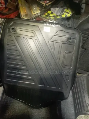 Toyota Venza Foot Matt All Black Design in Style Available in Stock