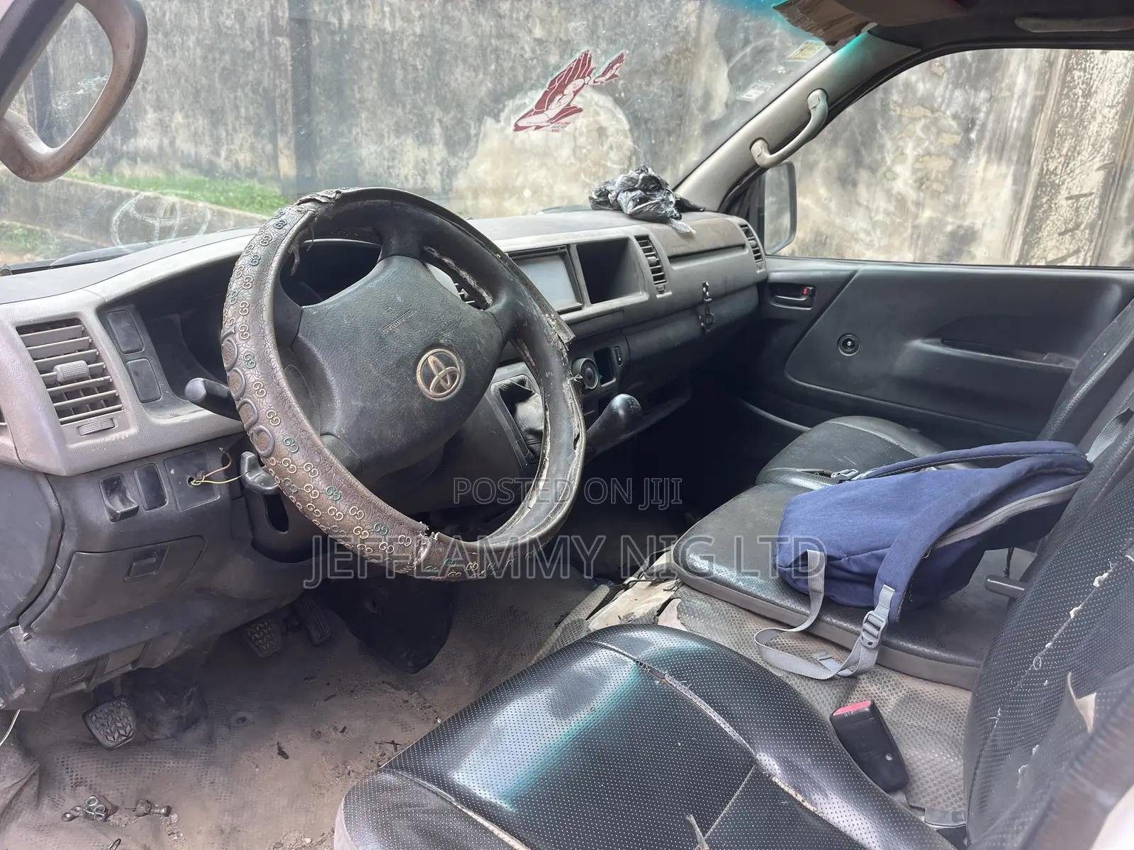 Hummer H2 2009 White
