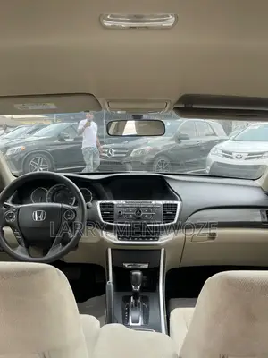 Honda Accord EX 4dr Sedan FWD (2.4L 4cyl 2A) 2013 Gold
