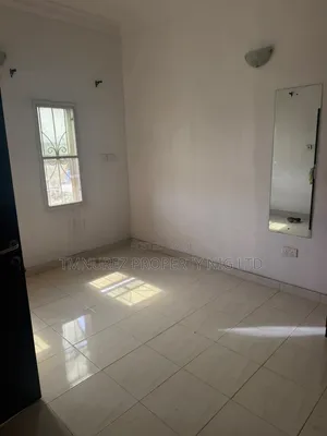 2bdrm Apartment in Chevron for rent