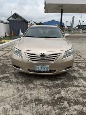 Toyota Camry LE 4dr Sedan (2.4L 4cyl 5A) 2008 Gold