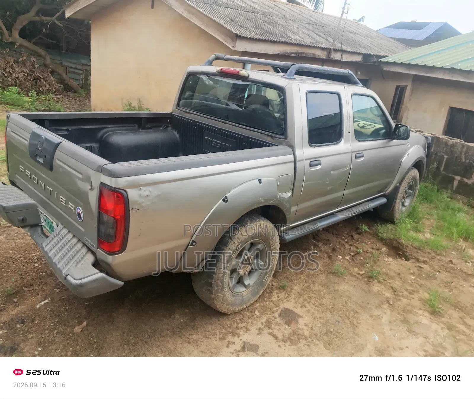 Nissan Frontier 2004 Gray