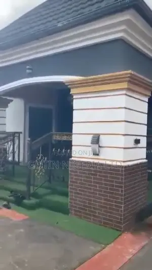 4bdrm Bungalow in Benin City for sale