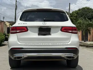 Mercedes-Benz GLC-Class 2018 White
