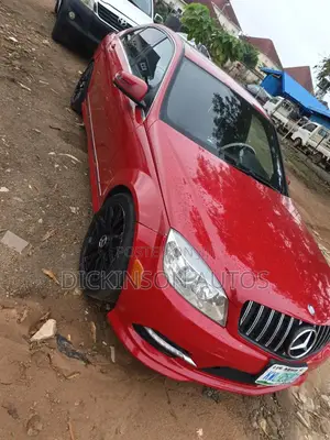 Mercedes-Benz C300 2008 Red