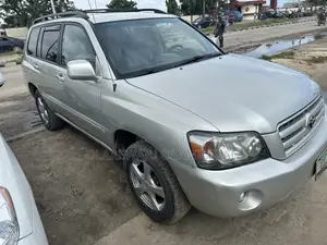 Toyota Highlander 2005 Silver