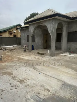 4bdrm Bungalow in Federal Housing, Karu for rent