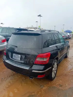 Mercedes-Benz GLK-Class 350 2010 Black