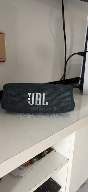 JBL Charge 5