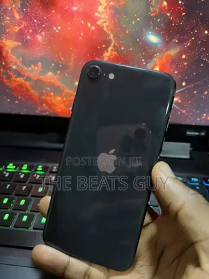 Apple iPhone SE (2020) 64 GB Black