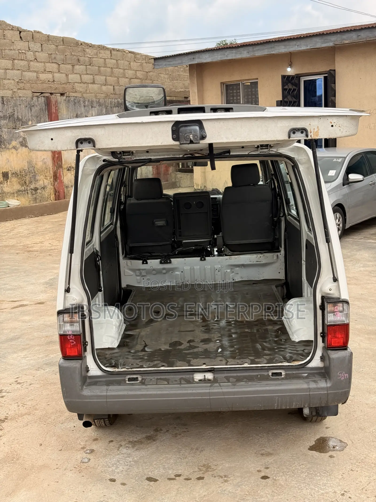 Nissan Vanette 2008 White