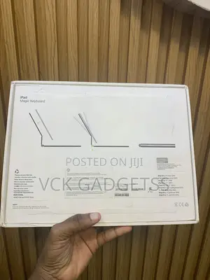 Apple Magic Keyboard 11 Inches(M4)