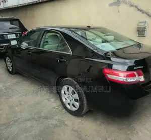 Toyota Camry LE 4dr Sedan (2.5L 4cyl 6A) 2011 Black