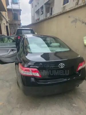 Toyota Camry LE 4dr Sedan (2.5L 4cyl 6A) 2011 Black