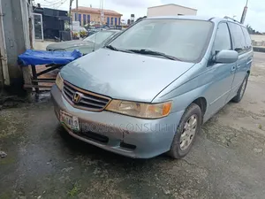 Honda Odyssey 2005 Blue