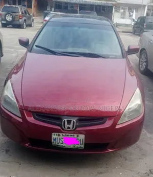 Honda Accord 2005 Red