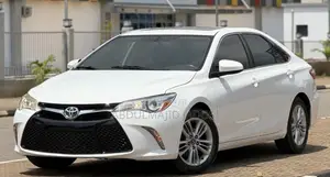 Toyota Camry 2017 White