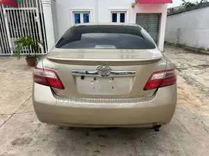 Toyota Camry LE 4dr Sedan (2.4L 4cyl 5A) 2008 Gold