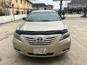 Toyota Camry LE 4dr Sedan (2.4L 4cyl 5A) 2008 Gold