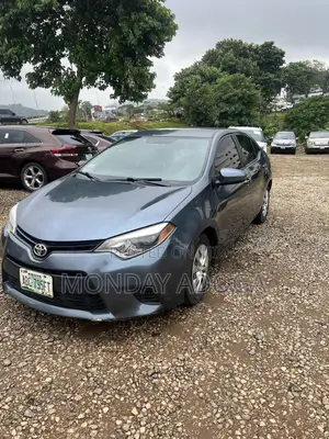 Toyota Corolla LE 4dr Sedan (1.8L 4cyl CVT) 2014 Gray