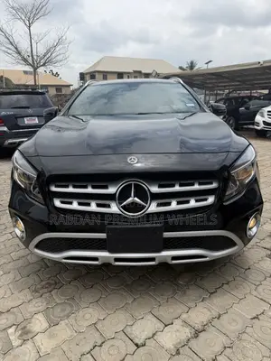 Mercedes-Benz GLA 250 2016 Black
