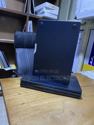 Laptop Apple MacBook Air 2022 M2 16GB Apple M2 SSD 512GB