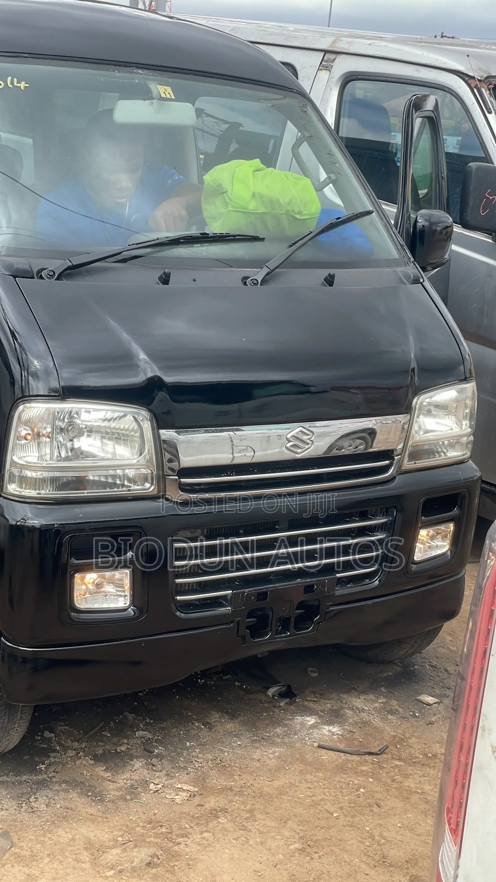 Suzuki Every 2005
