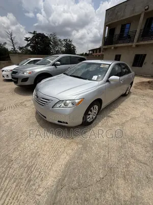 Toyota Camry LE 4dr Sedan (2.4L 4cyl 5A) 2009 Silver