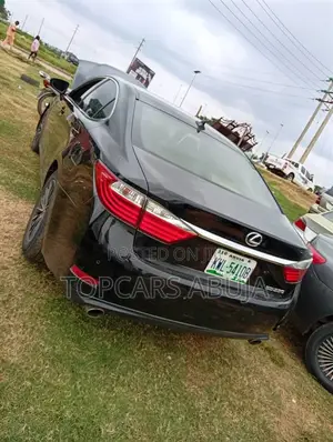 Lexus ES 2013 Black