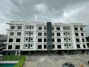 3bdrm Apartment in Ikeja GRA for sale