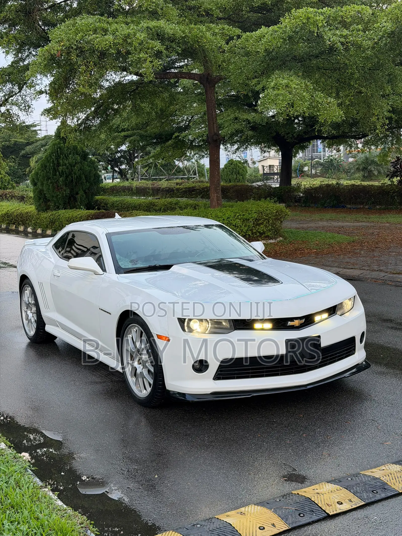 Chevrolet Camaro LS 2dr Coupe w/2LS (3.6L 6cyl 6A) 2015 White