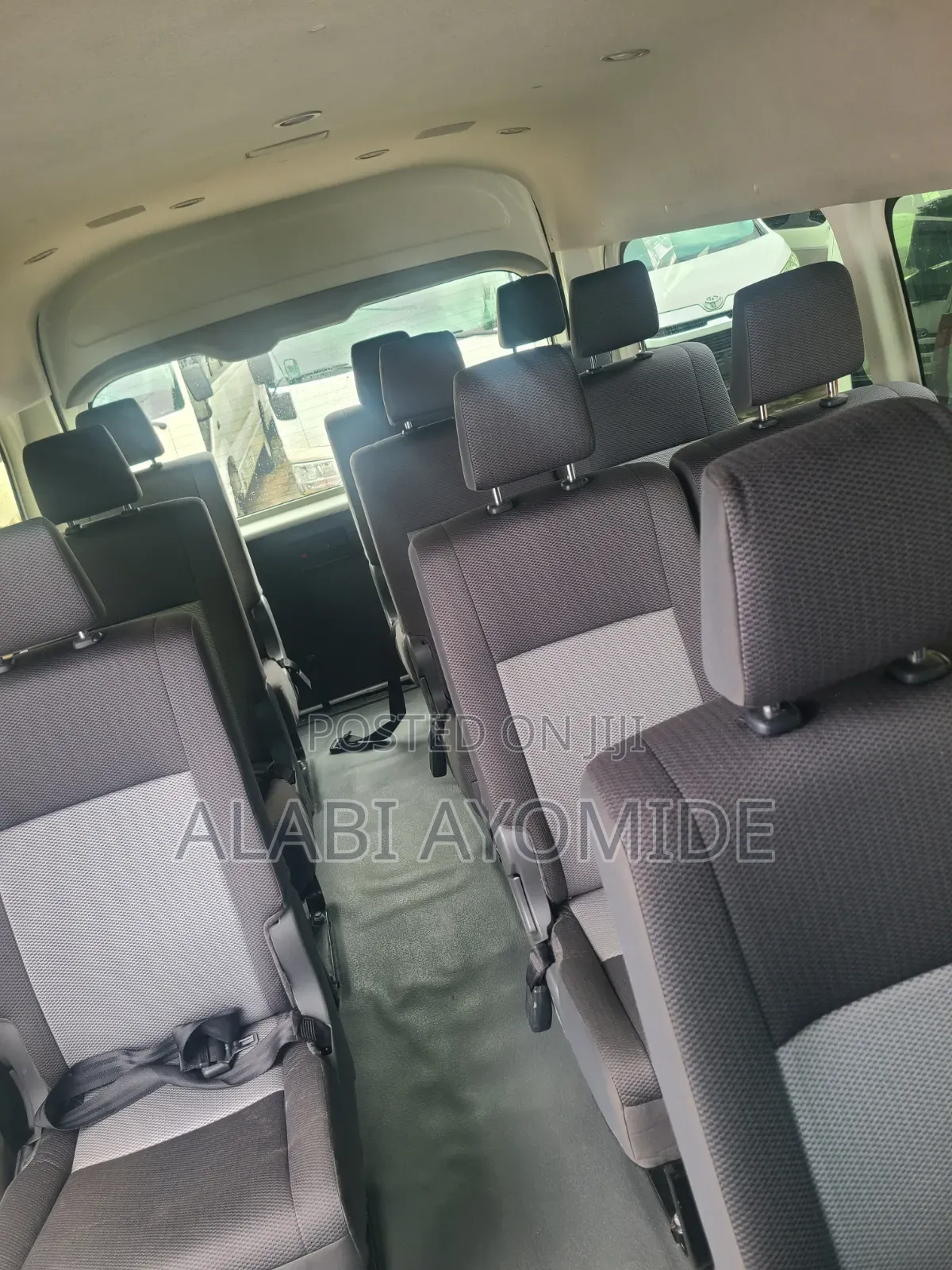 Toyota HiAce 2021 White