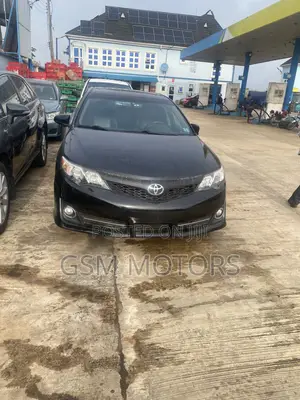Toyota Camry SE 4dr Sedan (2.5L 4cyl 6A) 2012 Black