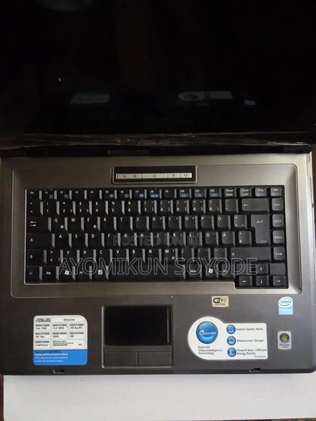 Laptop Asus 2GB Intel Core 2 Quad HDD 160GB