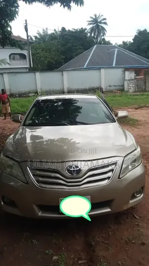 Toyota Camry 2009 Gray