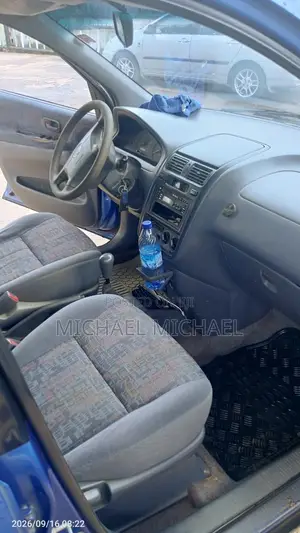 Toyota Picnic 2.0 FWD 2003 Blue
