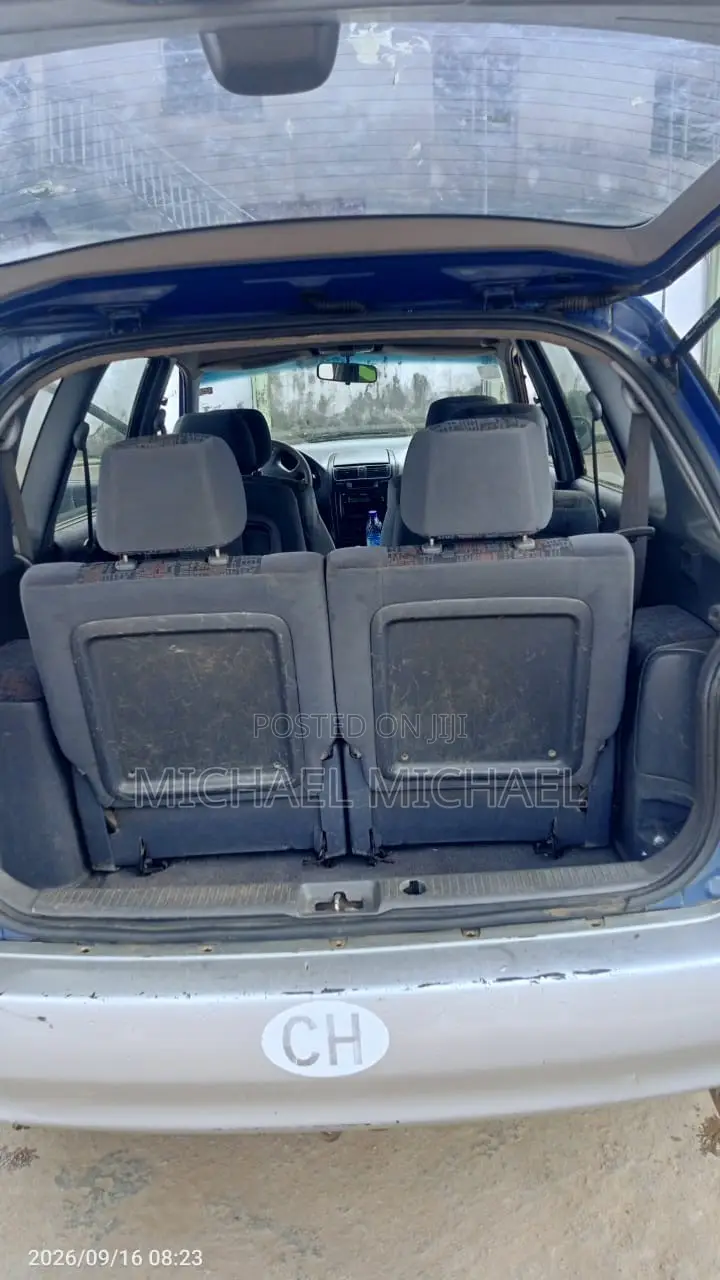 Toyota Picnic 2.0 FWD 2003 Blue