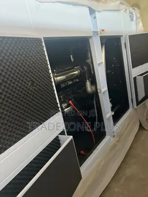 Heavy Duty Perkins 500KVA Silent Diesel Gen