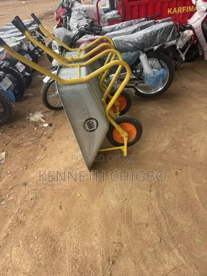 New Heavy-Duty Wheelbarrow