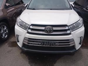 Toyota Highlander Limited 4x2 V6 (3.5L 6cyl 8A) 2017 White