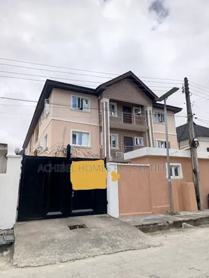 3bdrm Apartment in Osapa London, Jakande for rent