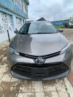 Toyota Corolla 2018 Brown