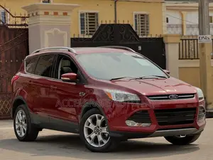 Ford Escape Titanium 4dr SUV AWD (1.6L 4cyl Turbo 6A) 2014 Red