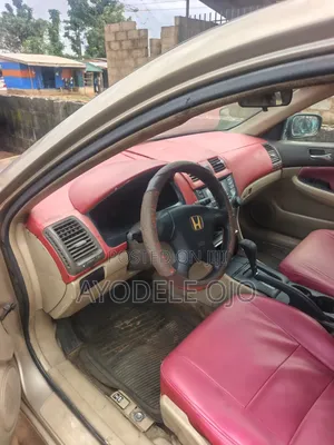 Honda Accord 2004 Gold