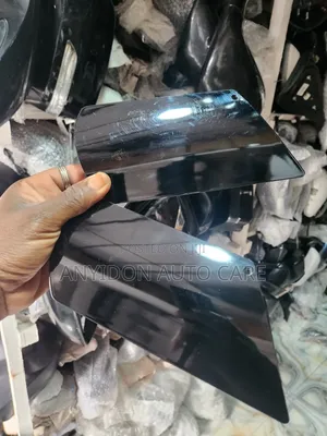 Mirror Sitting Cover Toyota Tundra 2025