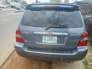 Toyota Highlander 2005 Blue