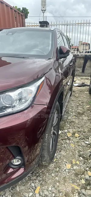 Toyota Highlander 2017 Burgundy