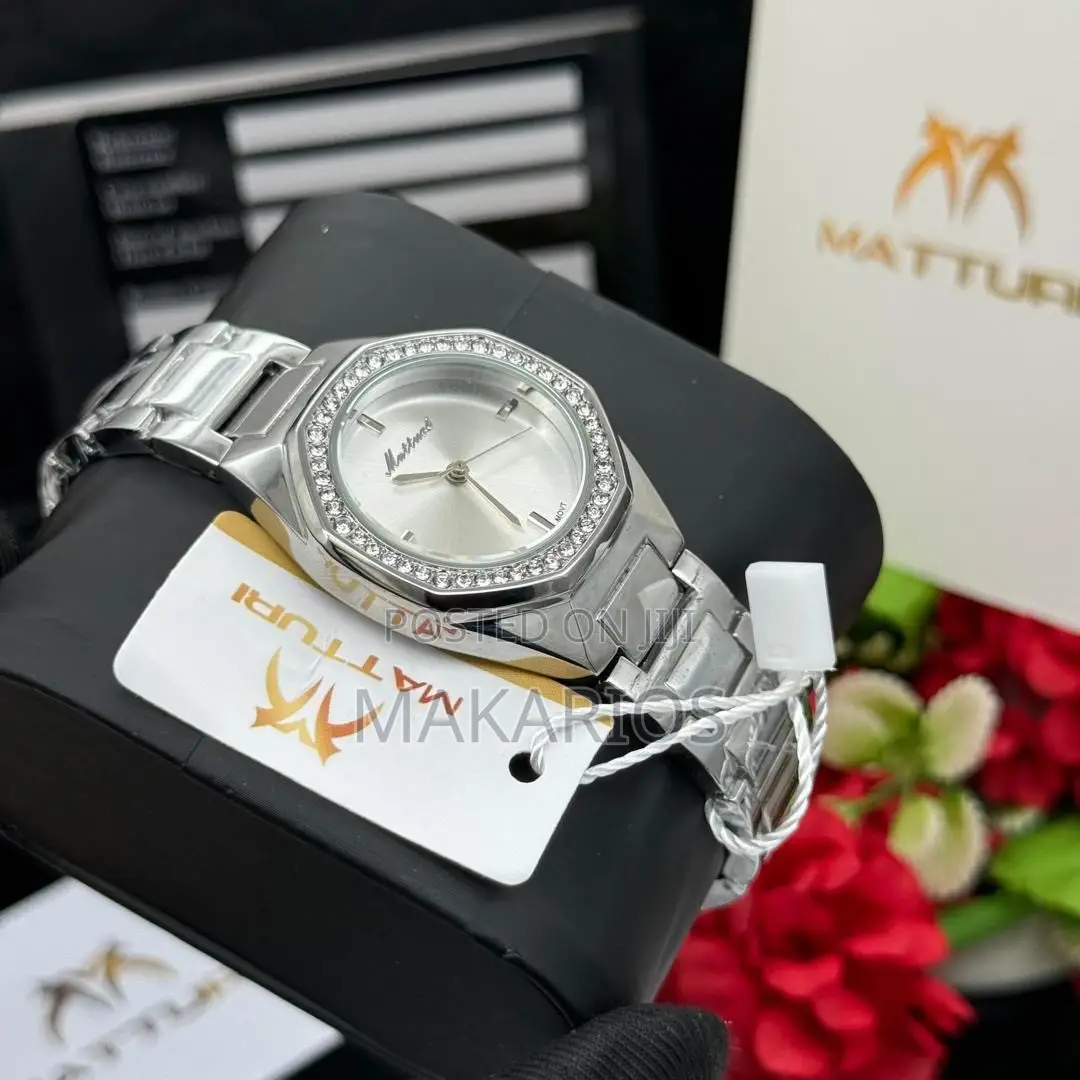 Matturi High Quality Female Watch