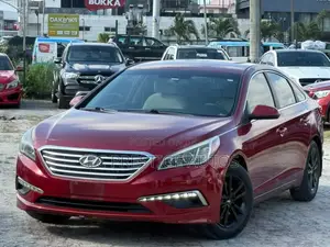 Hyundai Sonata SE 4dr Sedan (2.4L 4cyl 6A) 2015 Red