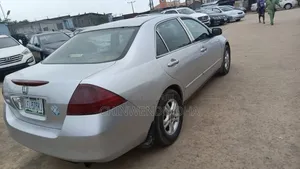 Honda Accord 2006 Silver